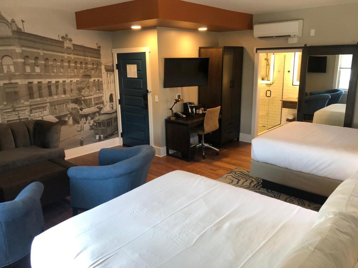 Hotel Indigo Downtown By Ihg 3*